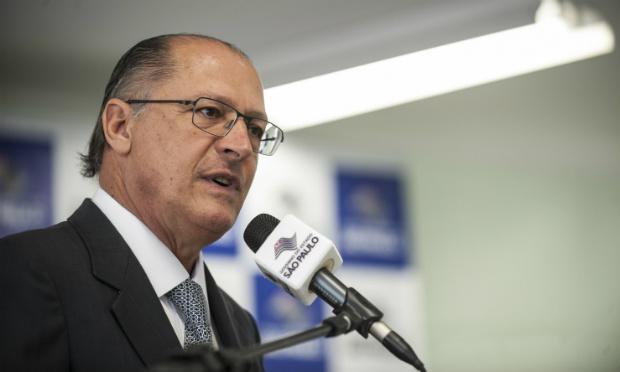 Em SP, Geraldo Alckmin quer elevar idade-limite para PM se aposentar