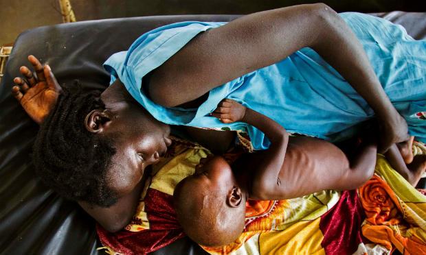 O governo do Sudão do Sul declarou pela primeira vez várias zonas do país em situação de fome causada pelo homem. / Foto: Albert Gonzalez / AFP