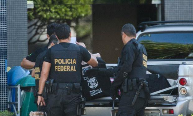 Estão sendo cumpridos 17 mandados, sendo 15 de busca e apreensão e dois de prisão preventiva. / Foto: Agência Brasil