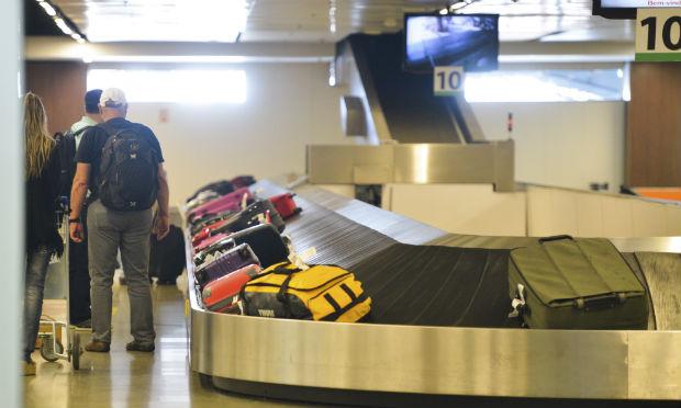 O início da cobrança de bagagem, prevista para março, deve entrar em vigor a partir da nova norma da Anac / Foto: Agência Brasil