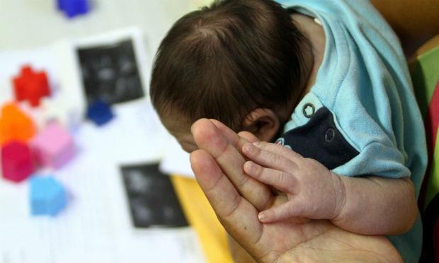 Em breve os bebês que hoje têm microcefalia estarão na idade escolar e precisarão de mais atenção especial / Foto: JC Imagem