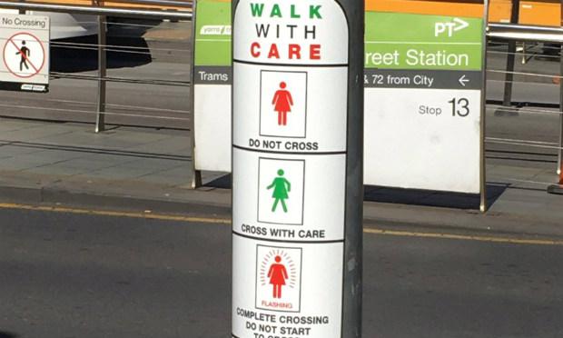 Figuras femininas assumiram o protagonismo na sinalização de trânsito na cidade de Melbourne, Austrália. / Foto: Reprodução/ Twitter/ Jodi Lee