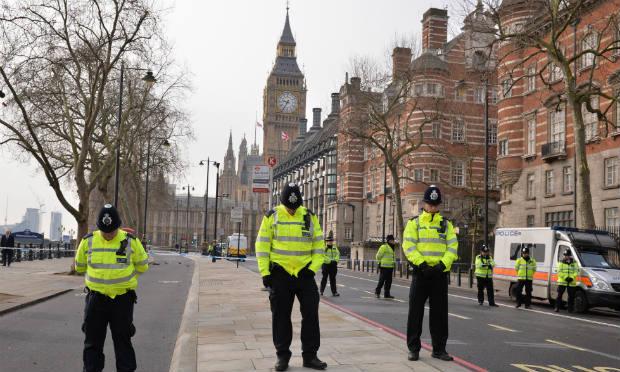A área de Westminster, onde ocorreu o ataque, segue isolada. / Foto: JUSTIN TALLIS / AFP