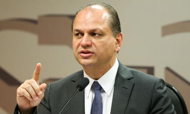 Ricardo Barros fez campanha em Curitiba, Apucarana, Marialva, Peabiru e Maringá, seu reduto eleitoral / Foto: Agência Brasil
