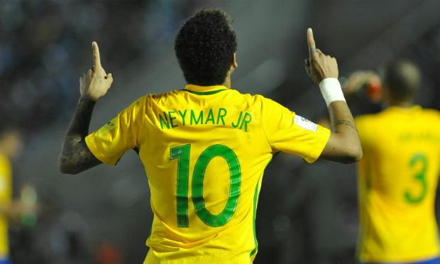 Na última semana, a seleção brasileira venceu o Uruguai por 4x1 e ficou ainda mais próxima do mundial de 2018, na Rússia. Neymar foi um dos destaques. / Foto: AFP